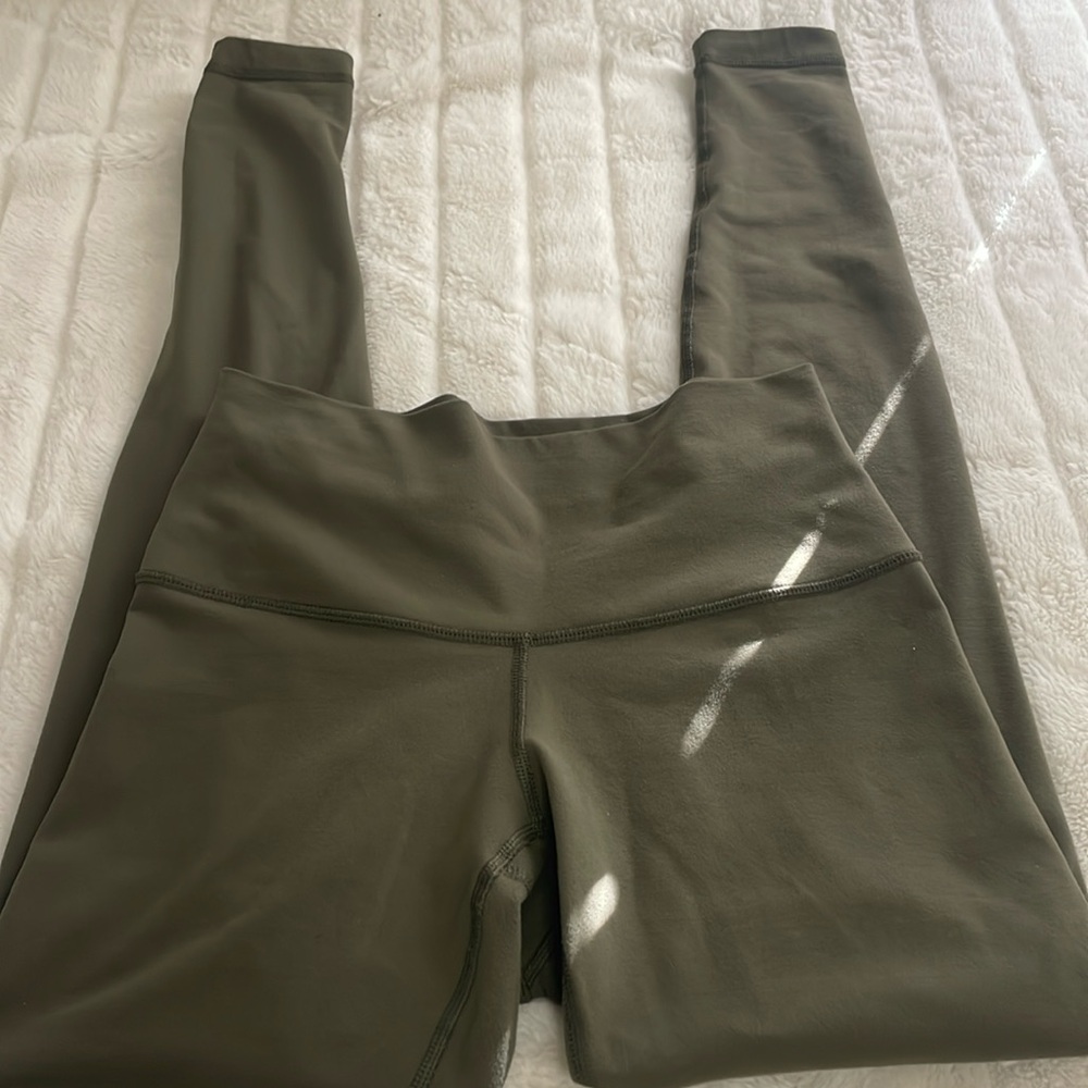 Lululemon Wunder Under Pant Full-On Luon (Roll Down)
Fatigue Green